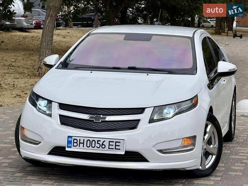 Хэтчбек Chevrolet Volt 2015 в Одессе