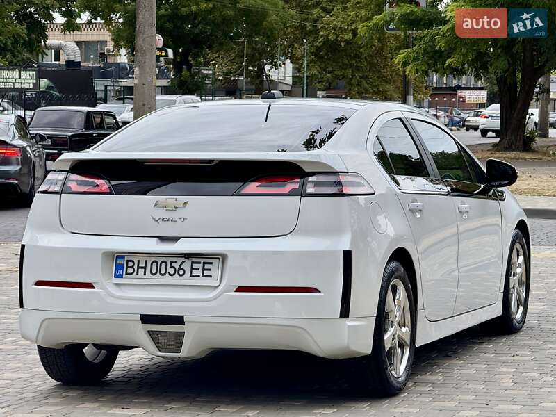 Хэтчбек Chevrolet Volt 2015 в Одессе