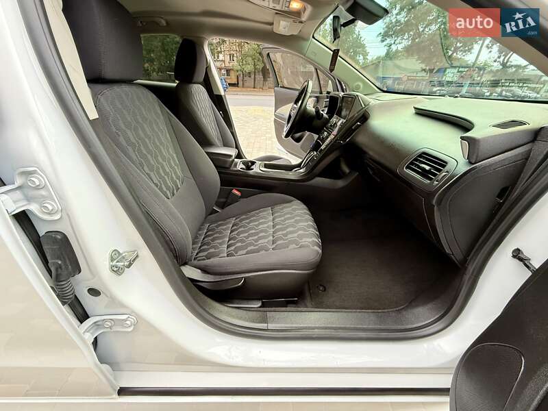 Хэтчбек Chevrolet Volt 2015 в Одессе