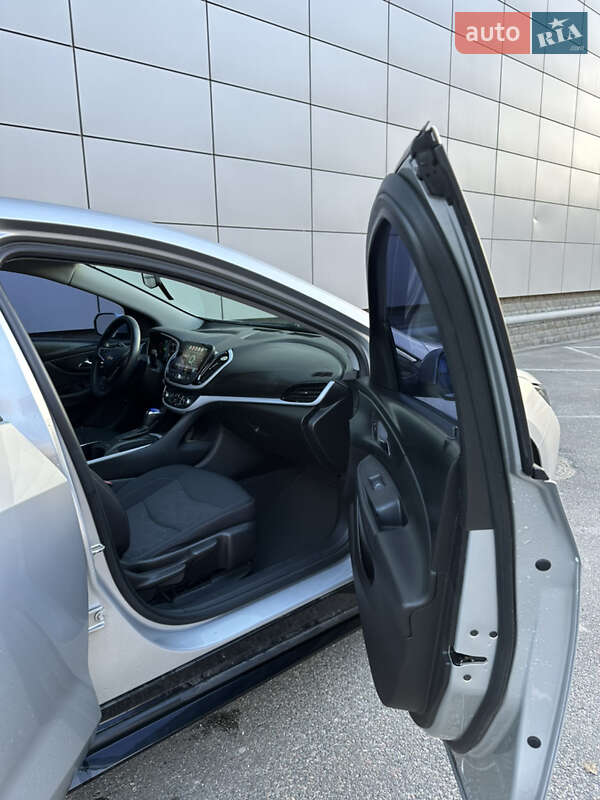 Хэтчбек Chevrolet Volt 2016 в Киеве фото 8 Хэтчбек Chevrolet Volt 2016 в Киеве