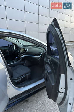Хэтчбек Chevrolet Volt 2016 в 