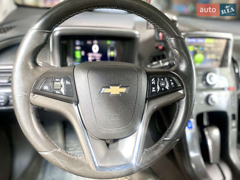 Хэтчбек Chevrolet Volt 2011 в Золочеве