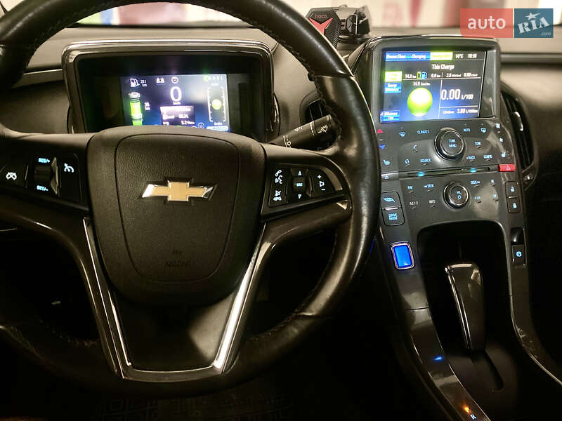 Хэтчбек Chevrolet Volt 2011 в Золочеве