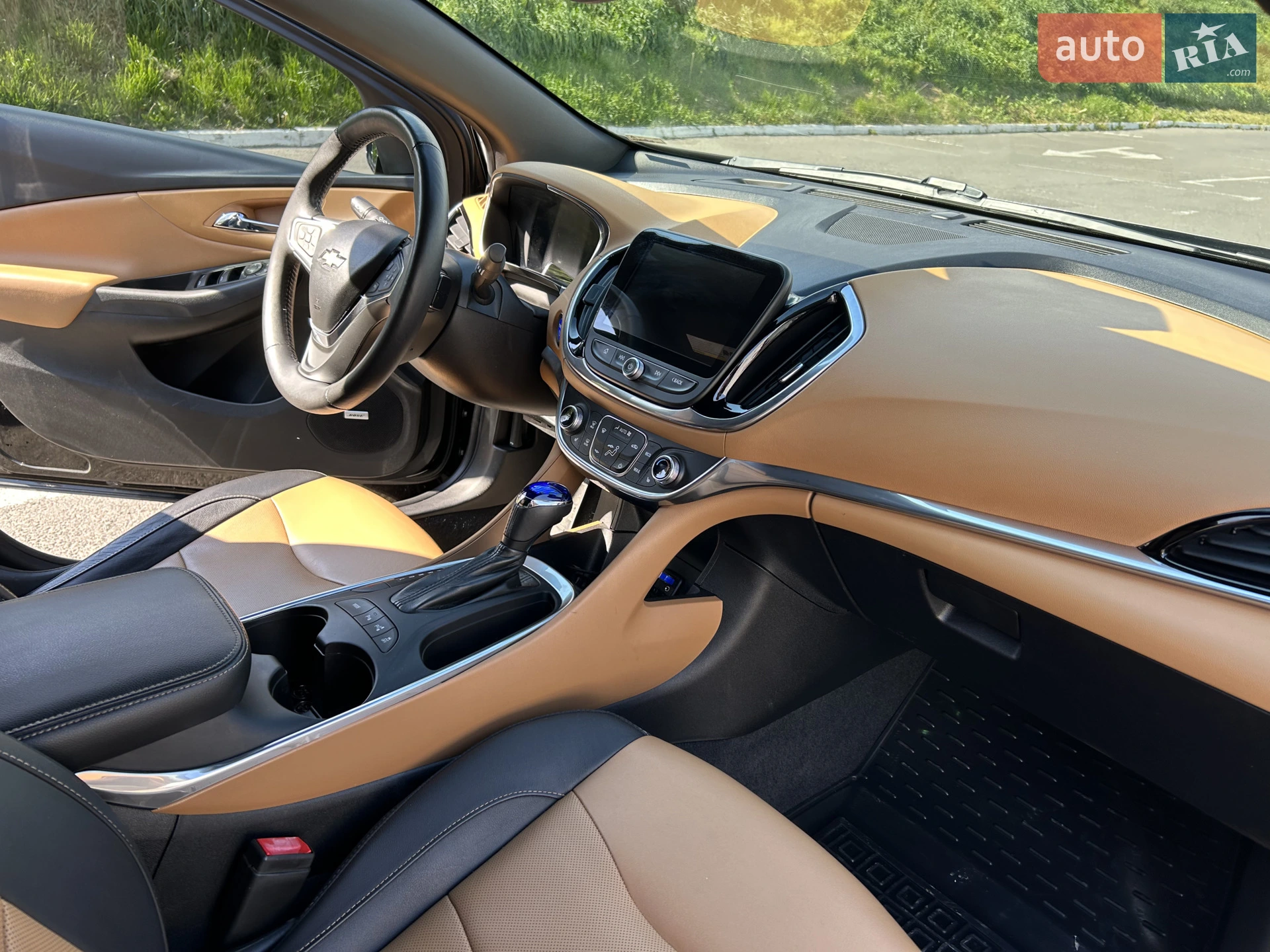 2017 Chevrolet Volt - фото 1