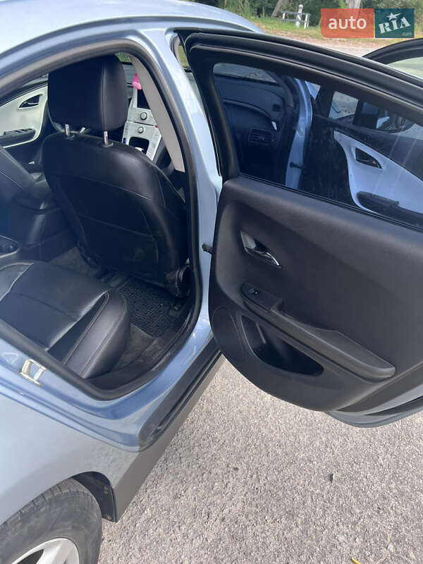 Хэтчбек Chevrolet Volt 2013 в Житомире фото 16 Хэтчбек Chevrolet Volt 2013 в Житомире