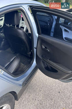 Хэтчбек Chevrolet Volt 2013 в 