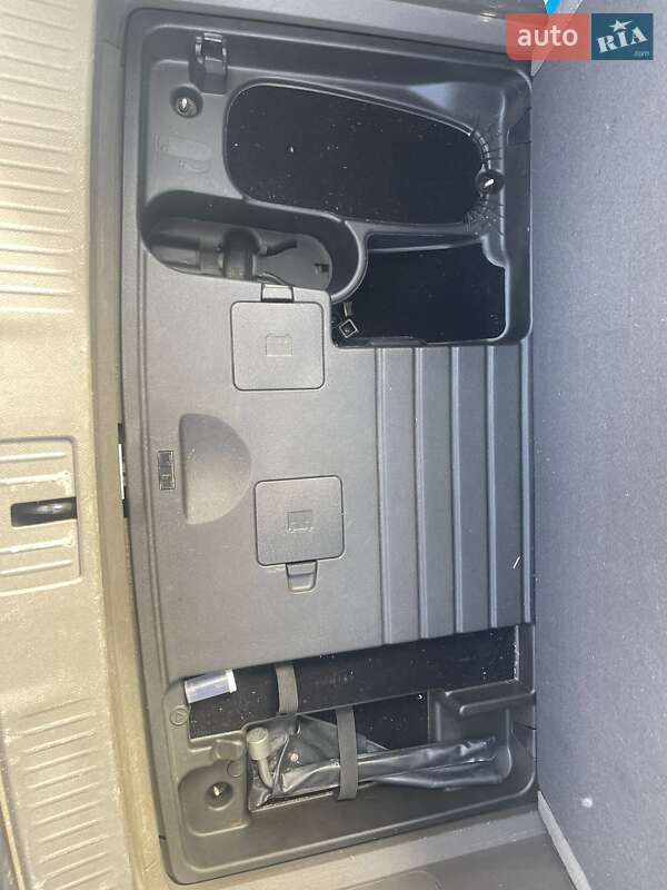 Хэтчбек Chevrolet Volt 2012 в Киеве