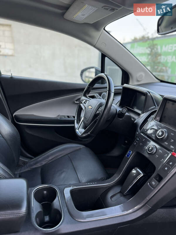 Хэтчбек Chevrolet Volt 2014 в Ивано-Франковске