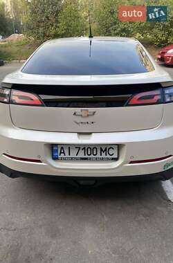 Хэтчбек Chevrolet Volt 2013 в 