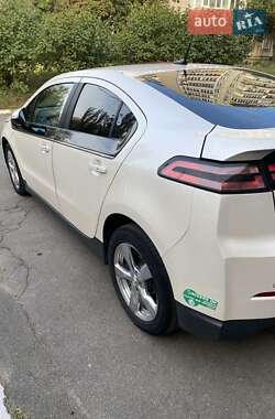Хэтчбек Chevrolet Volt 2013 в 