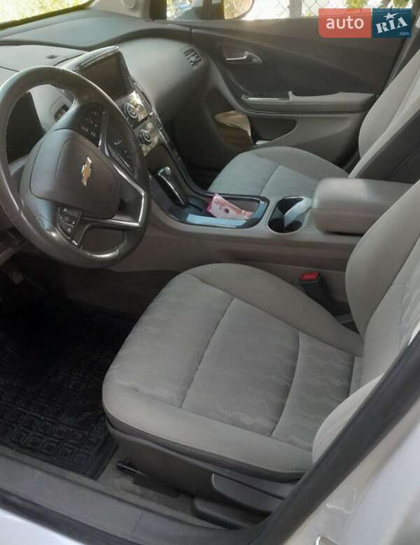 Хэтчбек Chevrolet Volt 2014 в Боярке