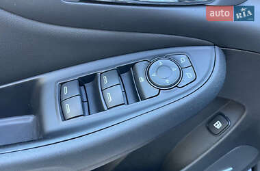 Хэтчбек Chevrolet Volt 2017 в 