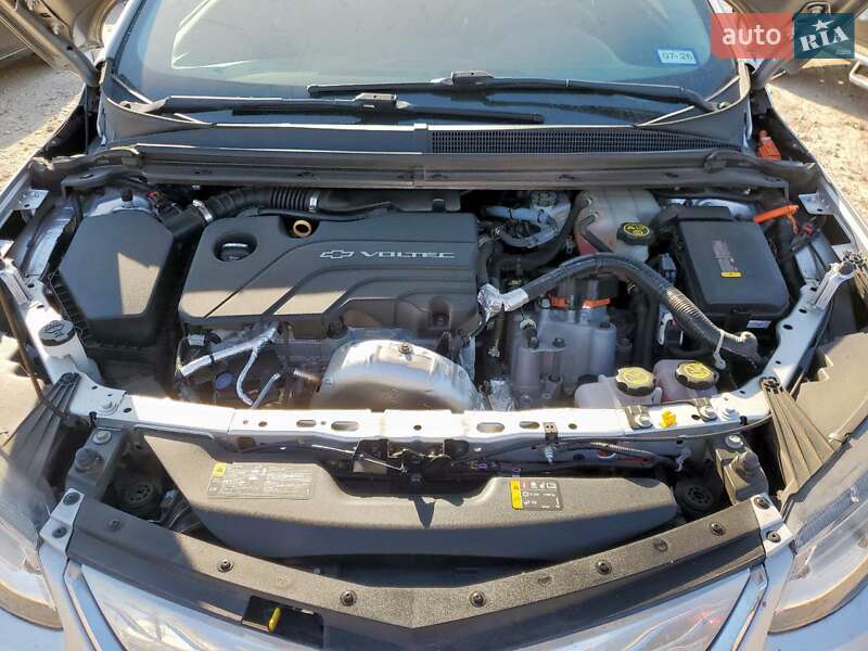 Хэтчбек Chevrolet Volt 2017 в Полтаве