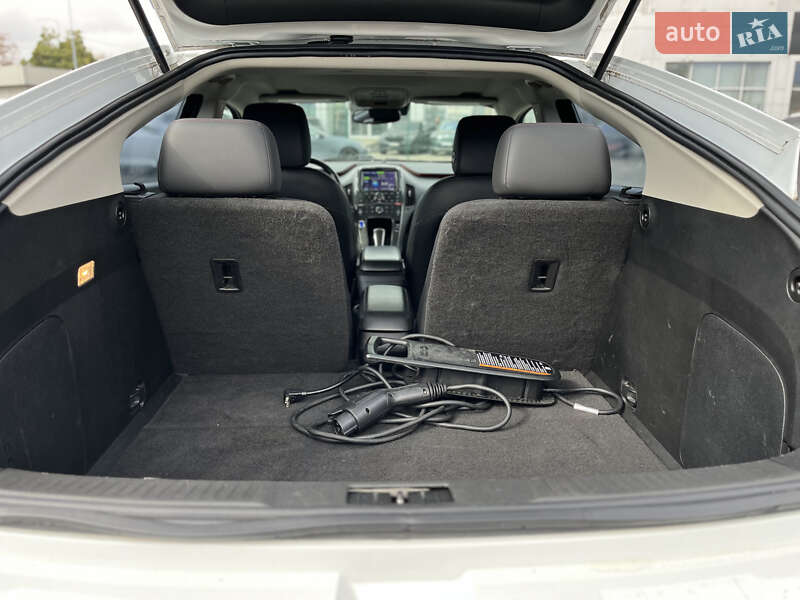 Хетчбек Chevrolet Volt 2012 в Києві фото 17 Хетчбек Chevrolet Volt 2012 в Києві