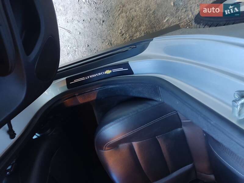 Хэтчбек Chevrolet Volt 2014 в Днепре фото 15 Хэтчбек Chevrolet Volt 2014 в Днепре