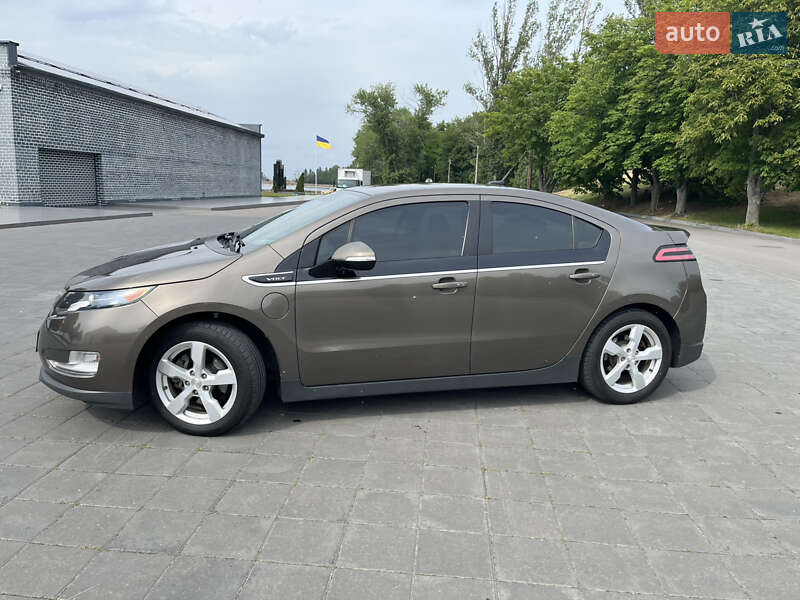 Хэтчбек Chevrolet Volt 2014 в Светловодске