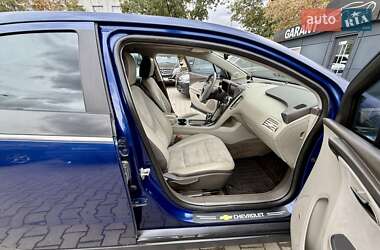 Хэтчбек Chevrolet Volt 2013 в 