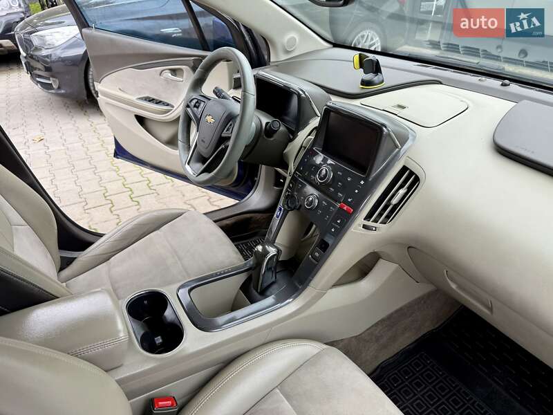 Хэтчбек Chevrolet Volt 2013 в Одессе