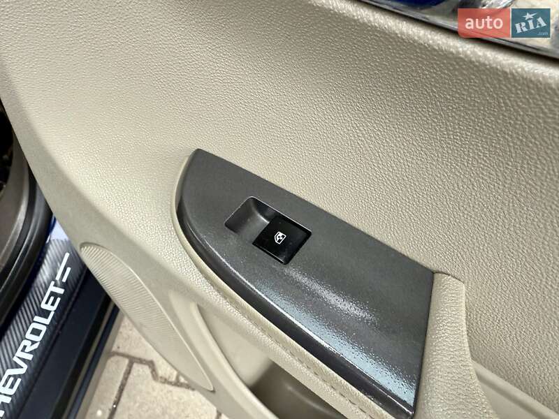 Хэтчбек Chevrolet Volt 2013 в Одессе