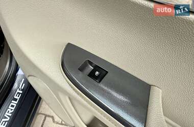 Хэтчбек Chevrolet Volt 2013 в 