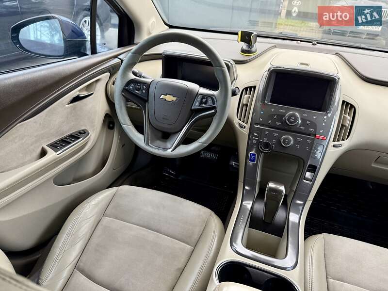 Хэтчбек Chevrolet Volt 2013 в Одессе