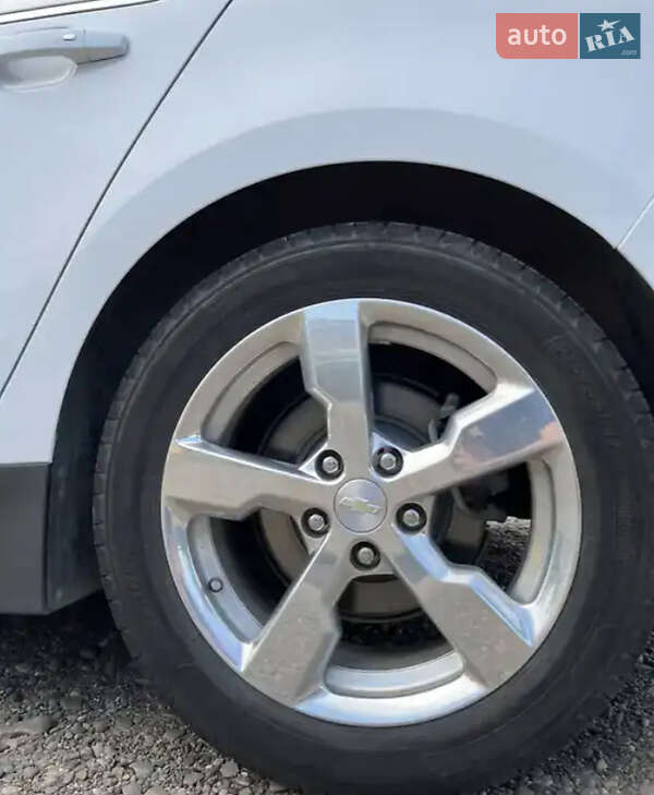 Хетчбек Chevrolet Volt 2011 в Львові фото 10 Хетчбек Chevrolet Volt 2011 в Львові