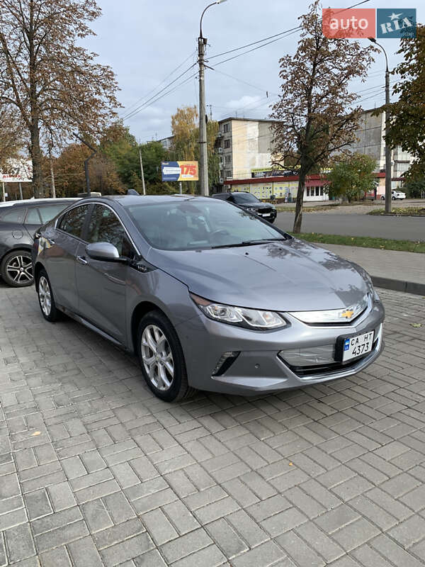 Хэтчбек Chevrolet Volt 2018 в 