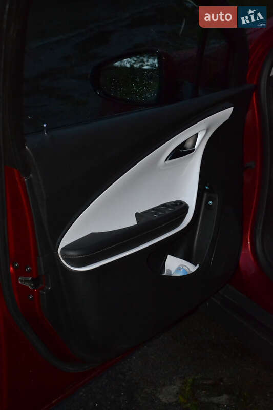 Хетчбек Chevrolet Volt 2012 в Львові