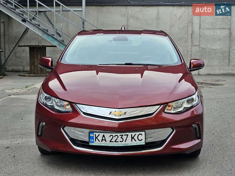 Хэтчбек Chevrolet Volt 2016 в Киеве