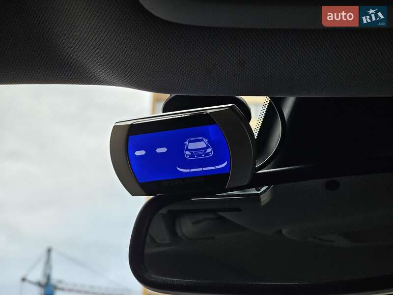 Хэтчбек Chevrolet Volt 2016 в Киеве