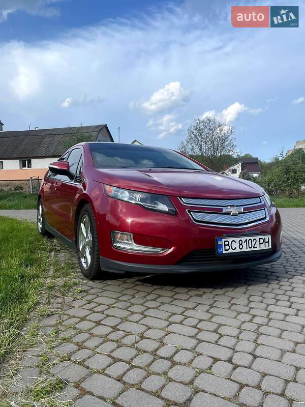 Хэтчбек Chevrolet Volt 2011 в Львове