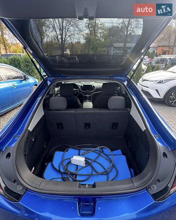 Хэтчбек Chevrolet Volt 2016 в Киеве