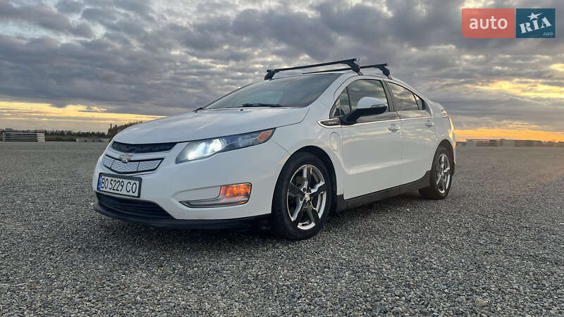Хэтчбек Chevrolet Volt 2014 в Тернополе