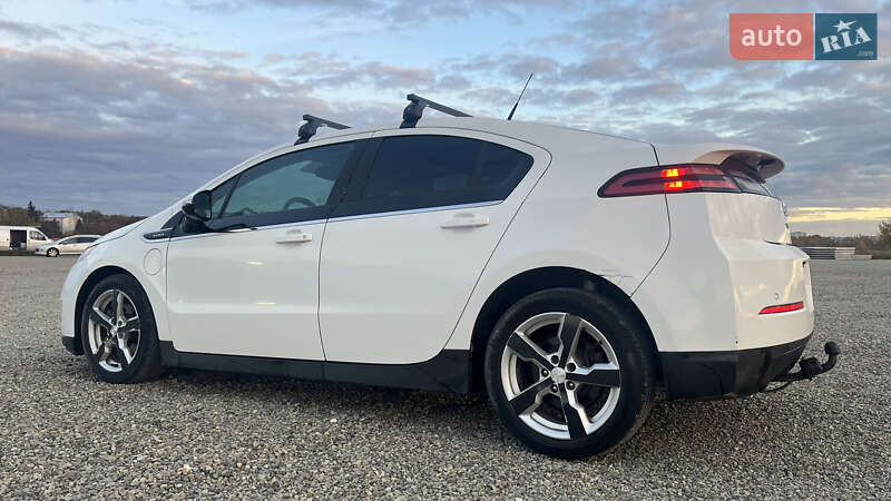 Хэтчбек Chevrolet Volt 2014 в Тернополе