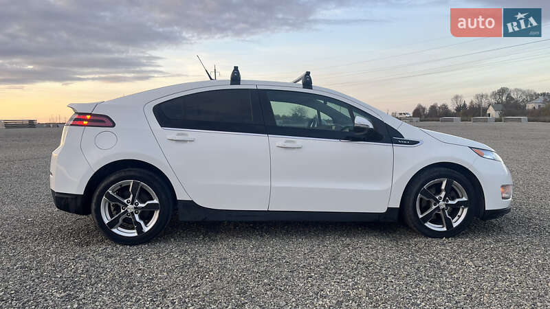 Хэтчбек Chevrolet Volt 2014 в Тернополе