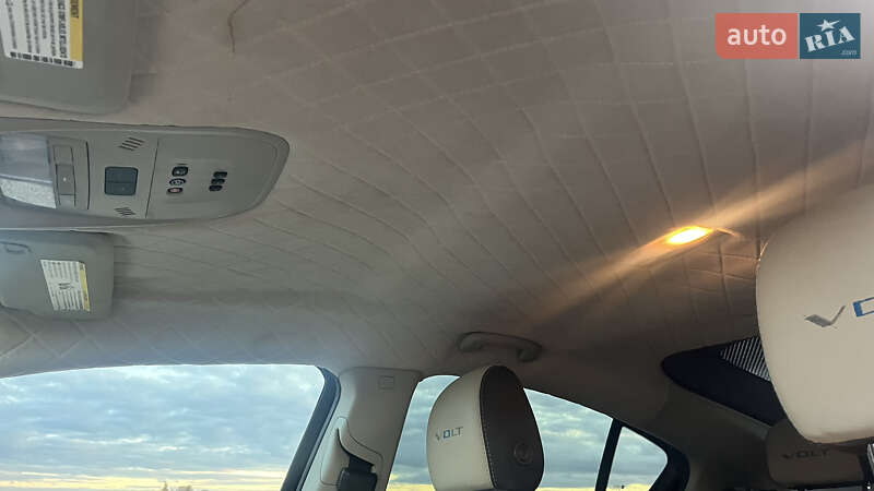 Хэтчбек Chevrolet Volt 2014 в Тернополе