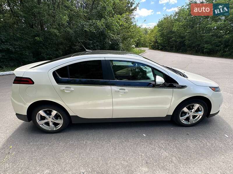 Хэтчбек Chevrolet Volt 2012 в Полтаве фото 4 Хэтчбек Chevrolet Volt 2012 в Полтаве