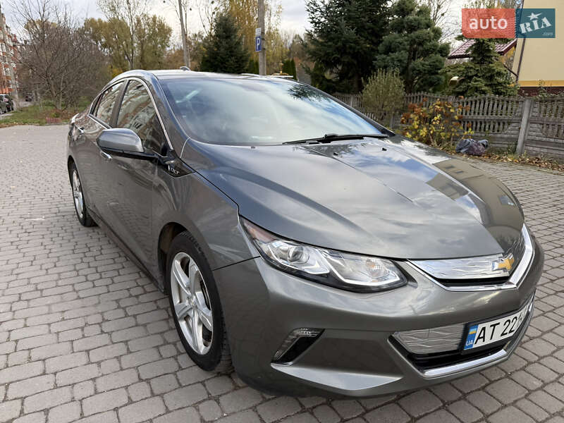 Хэтчбек Chevrolet Volt 2017 в Ивано-Франковске