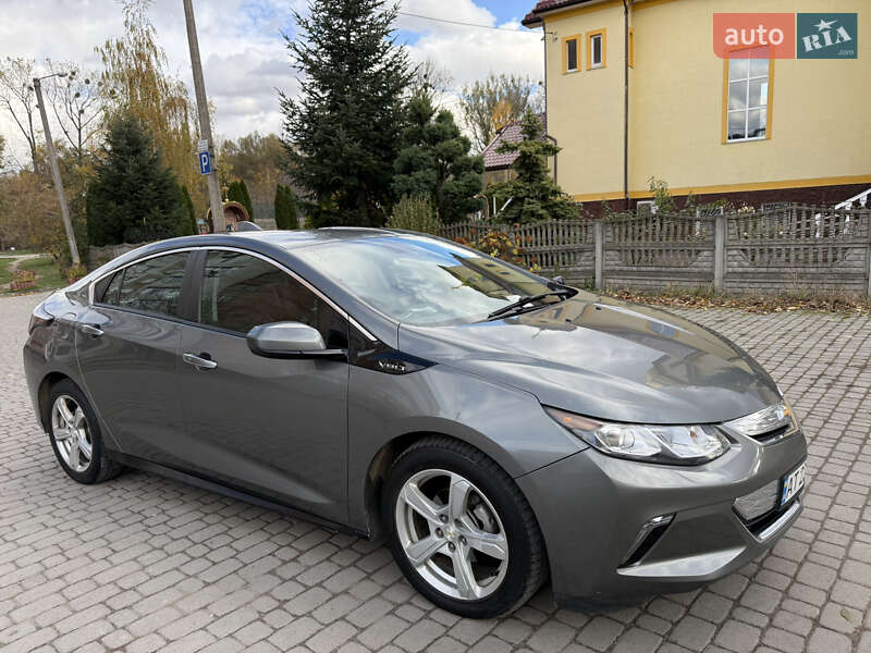 Хэтчбек Chevrolet Volt 2017 в Ивано-Франковске