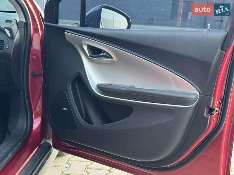 Хэтчбек Chevrolet Volt 2012 в Ивано-Франковске фото 45 Хэтчбек Chevrolet Volt 2012 в Ивано-Франковске