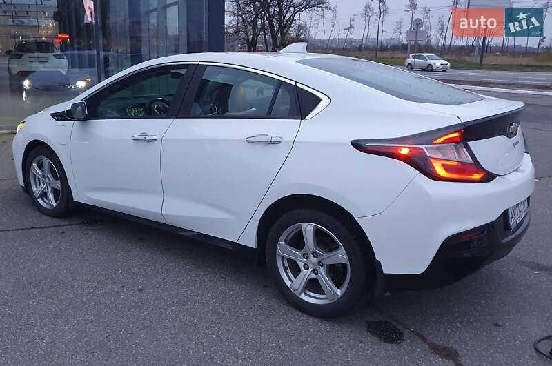 Хэтчбек Chevrolet Volt 2017 в Харькове