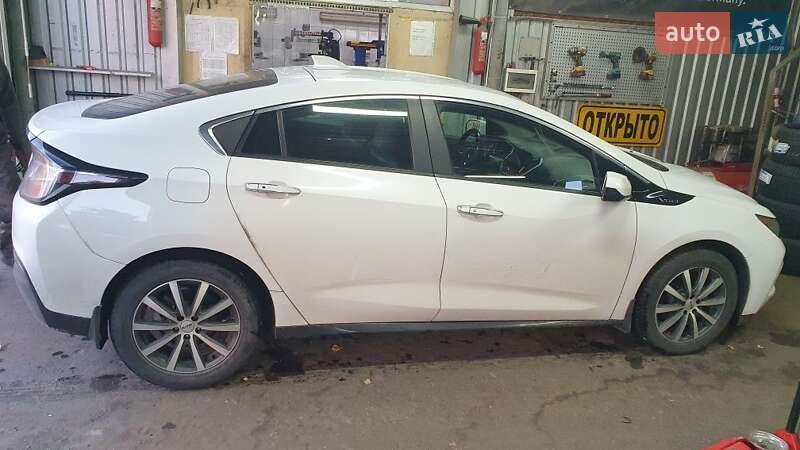 Хэтчбек Chevrolet Volt 2017 в Харькове