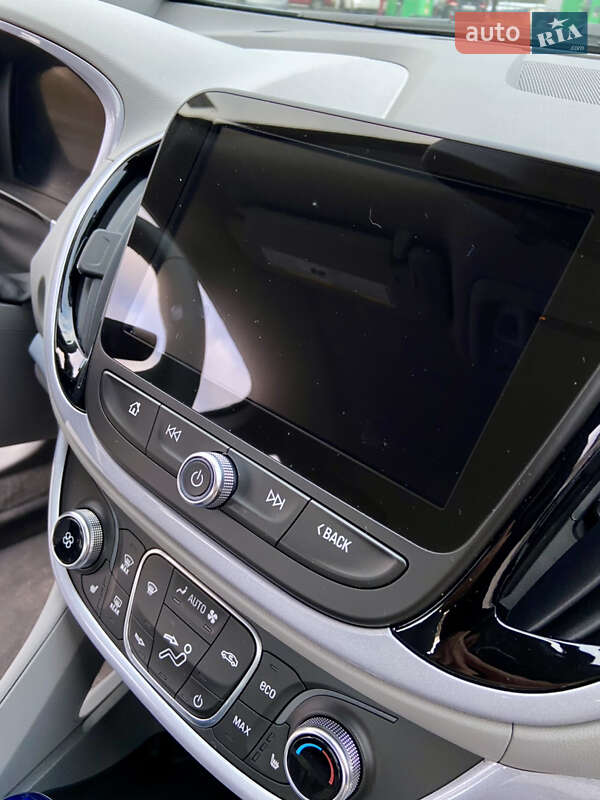 Хетчбек Chevrolet Volt 2017 в Кам'янському