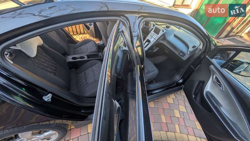 Хэтчбек Chevrolet Volt 2011 в Раздельной фото 20 Хэтчбек Chevrolet Volt 2011 в Раздельной