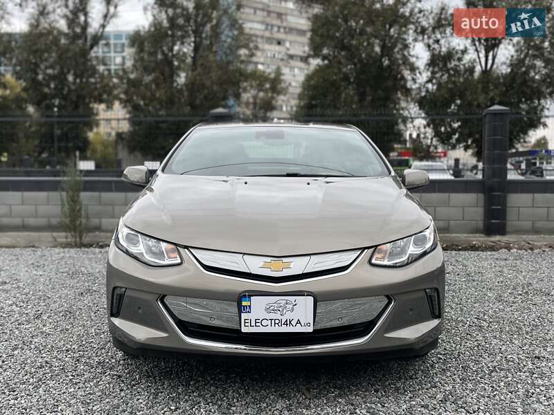 Хэтчбек Chevrolet Volt 2017 в Днепре