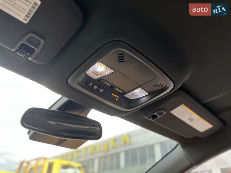 Хэтчбек Chevrolet Volt 2017 в Днепре