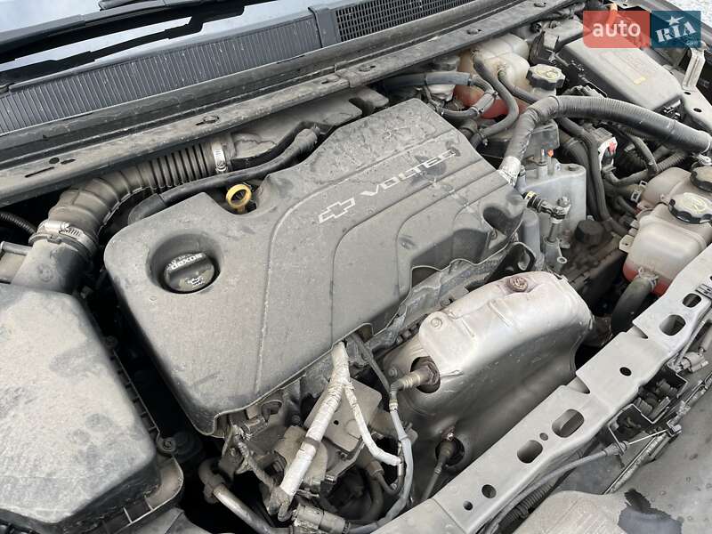 Хэтчбек Chevrolet Volt 2017 в Днепре