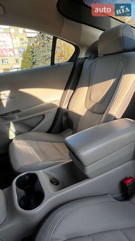 Хетчбек Chevrolet Volt 2014 в Кривому Розі фото 13 Хетчбек Chevrolet Volt 2014 в Кривому Розі