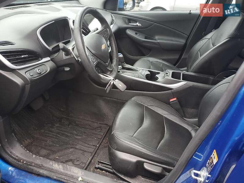 Хэтчбек Chevrolet Volt 2016 в Львове