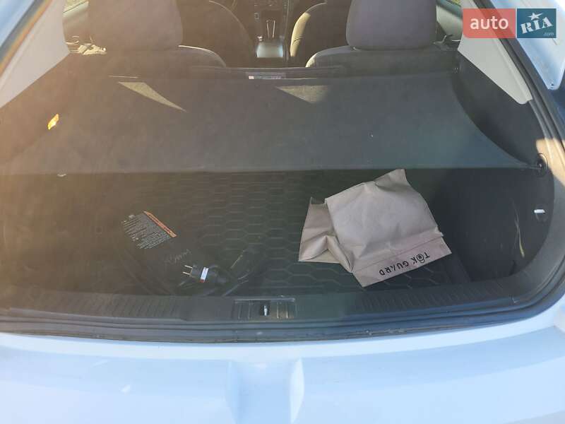 Хэтчбек Chevrolet Volt 2014 в Умани фото 21 Хэтчбек Chevrolet Volt 2014 в Умани